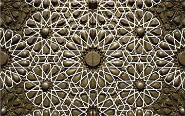Door of the Grand Mosque with its geometrical basis superimposed