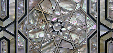 Inlaid mother of pearl pattern