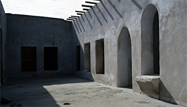 The unroofed musalla of the mosque at al-Mufjar in the north of the peninsula, November 1985