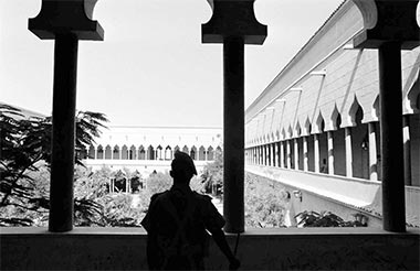 A view into the Diwan courtyard looking south from the first floor balcony, 1971 – courtesy of MSN News