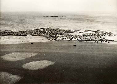 An aerial view of Doha, taken 9th May 1934 – courtesy of the British Library and Qatar Foundation