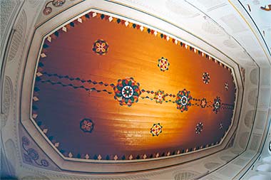 The ceiling of the ground floor room in the central building of Sheikh Abdullah’s complex