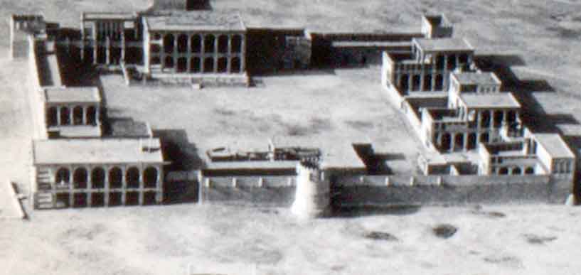 Detail of Sheikh Abdullah’s compound photographed in May 1935 – courtesy of the British Library and Qatar Foundation