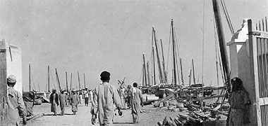 The entrance to the dhow jetty, 1954 – courtesy of Mohammad Naseer