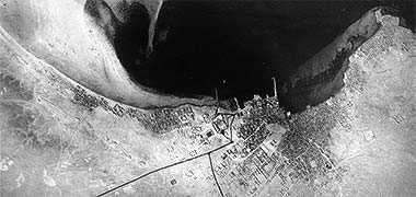 An aerial photograph of Doha in the late 1940s