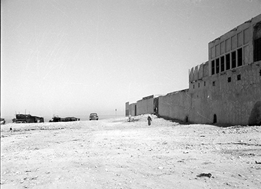 The wadi site – suggested for the first British Political Agency, Doha in 1954 – with the permission of Mark Bertram