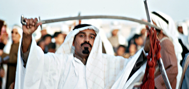 Sheikh Khalifa bin Hamad al-Thani at a razeef