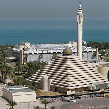 Aerial image, looking approximately north, of the Sheikh Nasser al-Sabah mosque in Kuwait – with the permission of Steve Rogers